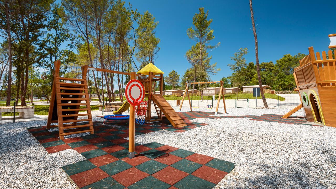 Mobile Homes Camping Santa Marina, Lanterna