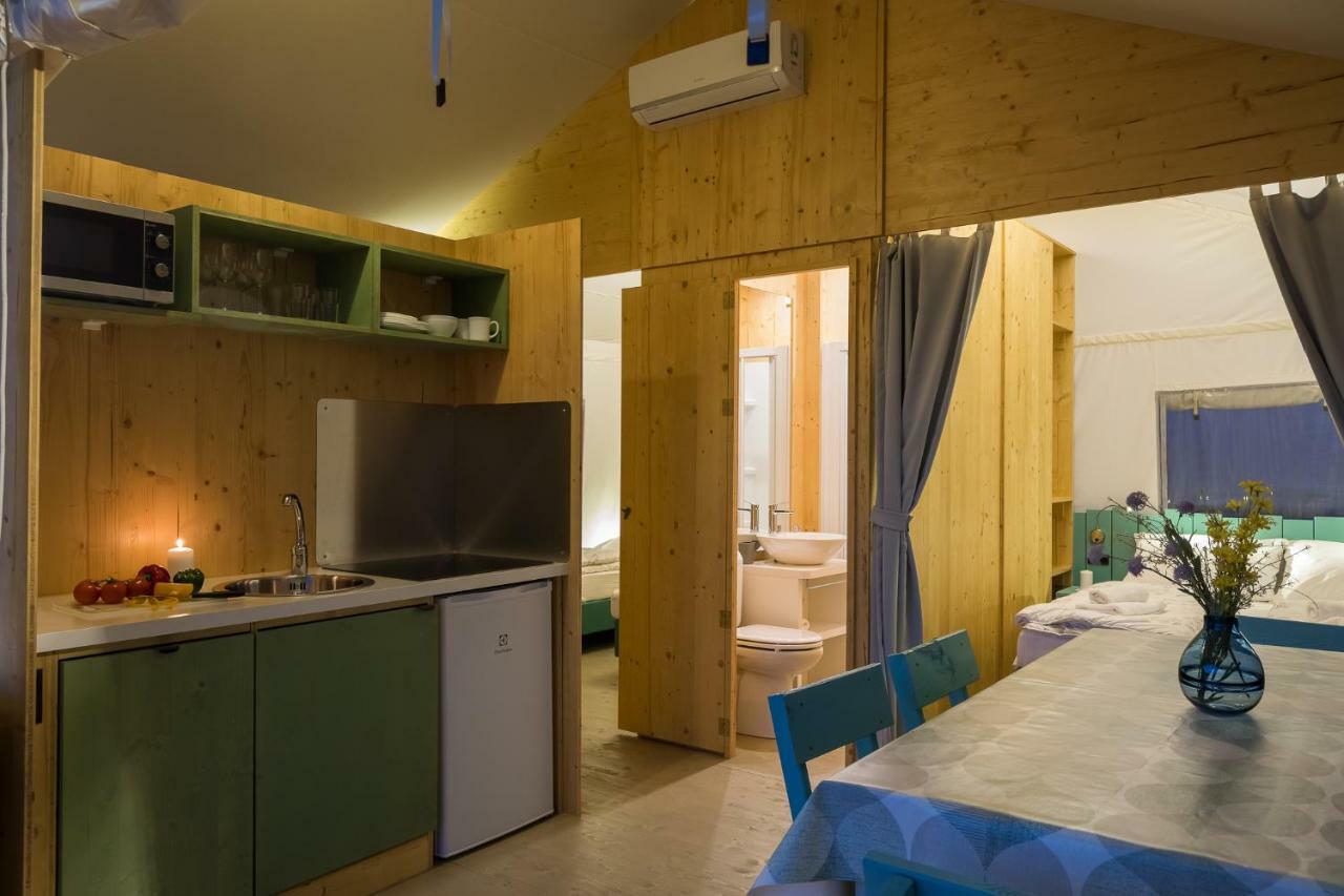 Mobile Homes Santa Marina, Lanterna 5*